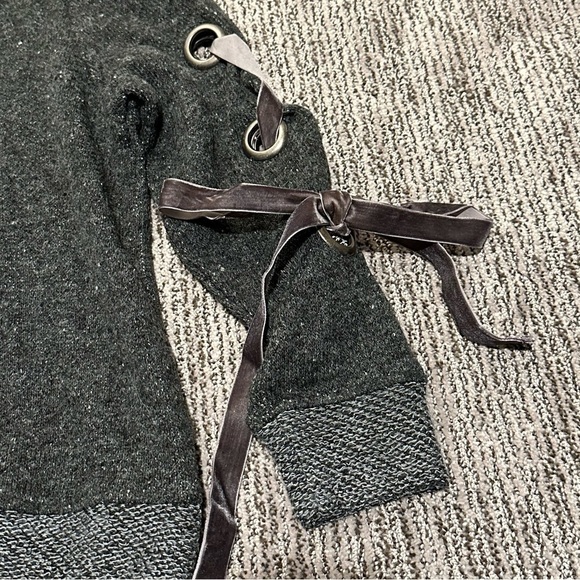 Anama Gray Ribbon Tied Scoop Neck Sweater - Picture 9 of 12